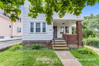 Building Photo - 7902 Rosewood Ave