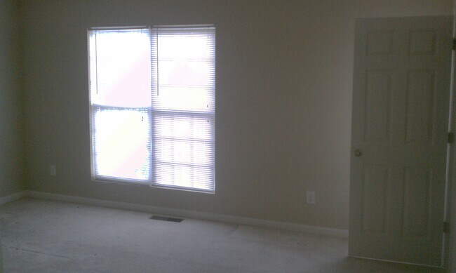 Foto del edificio - 5616 Union Pointe Dr