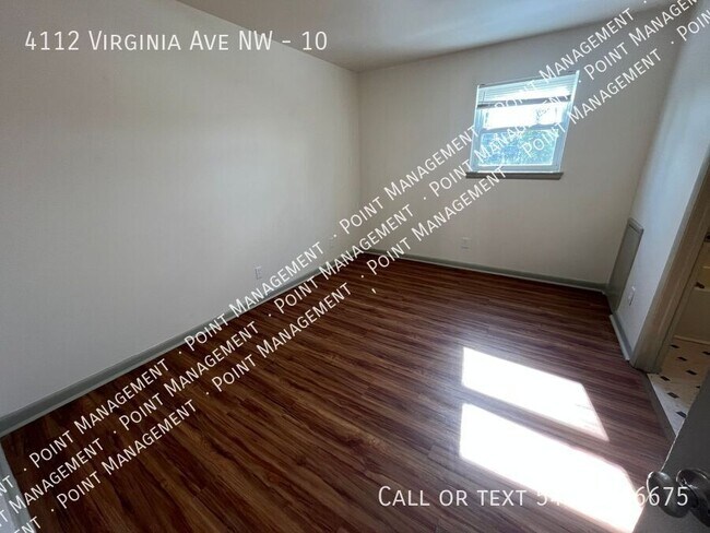 Foto del edificio - 4112 Virginia Ave NW