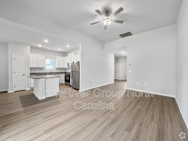 Building Photo - 3110 Maple Rdg Dr
