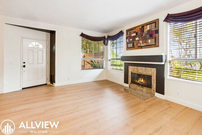Foto del edificio - Gorgeous 2 Bed, 2.5 Bath End-Unit Home Available NOW in Aliso Viejo!