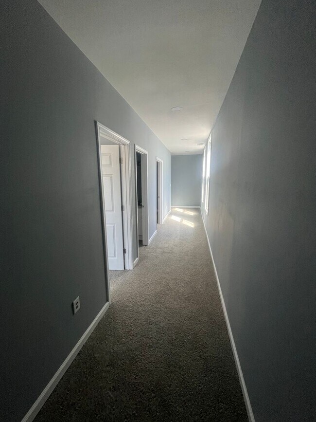 Photo - Beautiful Fully Renovated 2/1 Duplex! Apartment