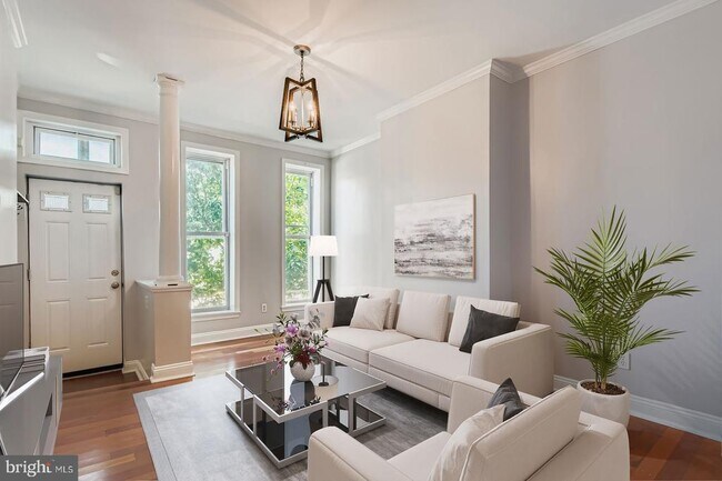 Foto del edificio - 2535 N Howard St