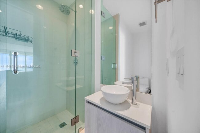 Foto del edificio - 480 NE 31st St