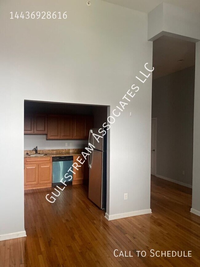 Foto del edificio - 416 N Howard St