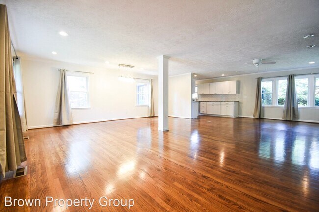 Building Photo - 4 br, 3 bath House - 706 Emeline Ave