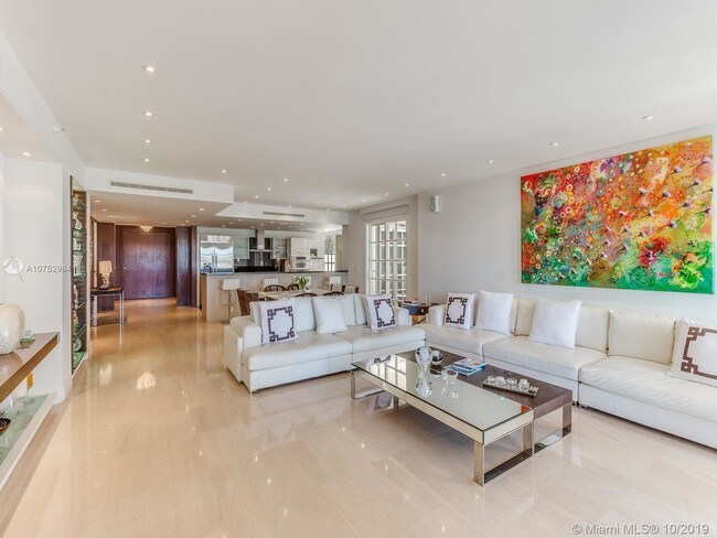 Building Photo - 2111 Fisher Island Dr