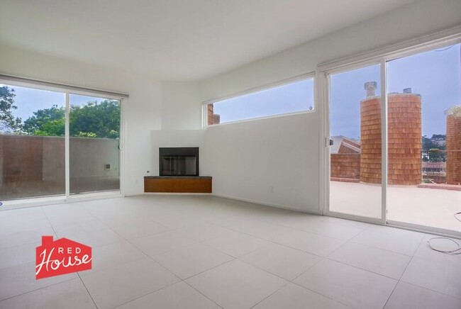 Foto del edificio - 325 S Sierra Ave