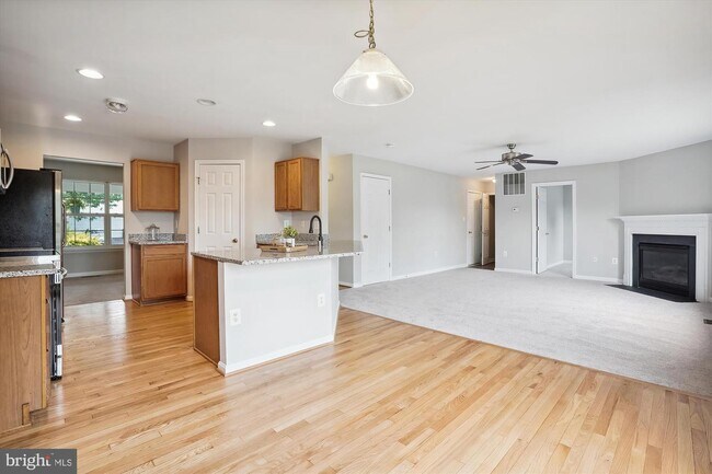 Building Photo - 2024 Chestnut Dr.
