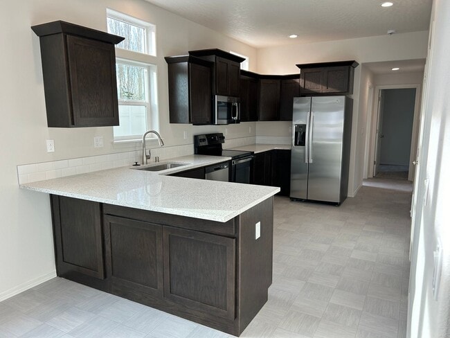 Building Photo - Single Level Home in New SunRidge Community