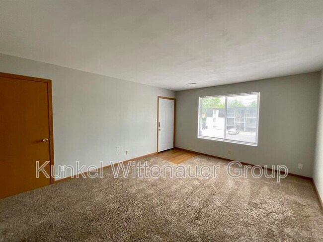 Foto del edificio - 1705 Jamestown Rd