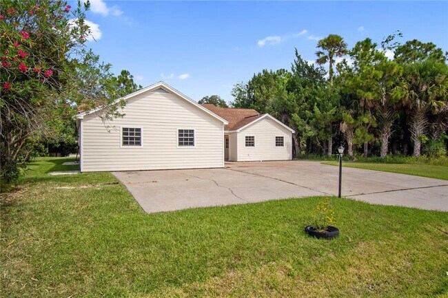 Building Photo - 100 Coral Reef Ct N
