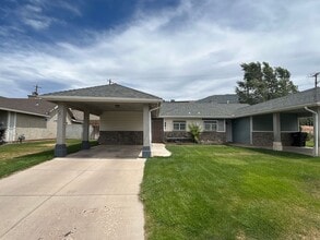 Building Photo - 581 S 225 W