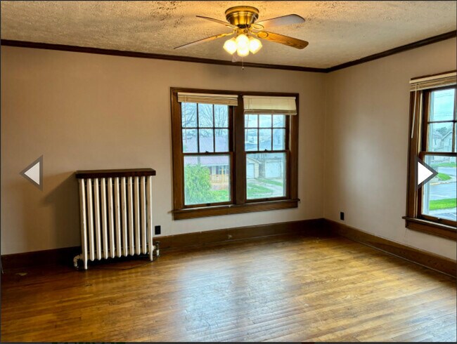 Building Photo - 128 Sargent St