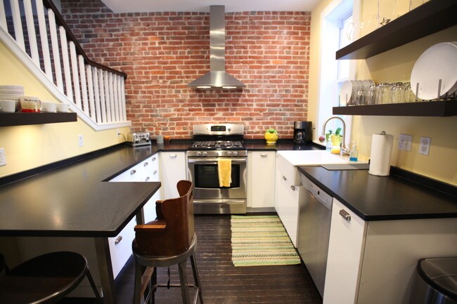 Foto del edificio - 1906 9th St NW