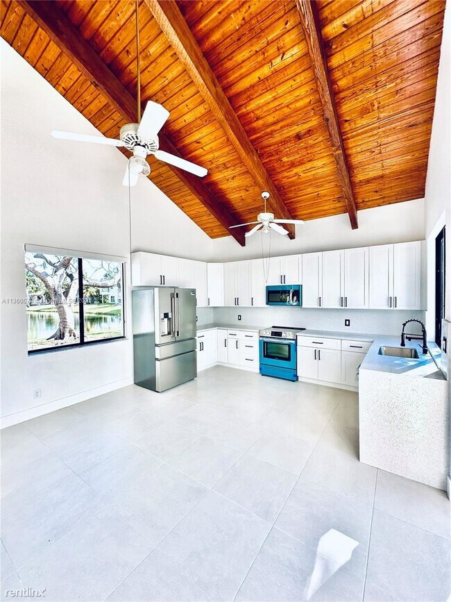 Building Photo - 3 br, 2 bath House - 8541 Franjo Rd