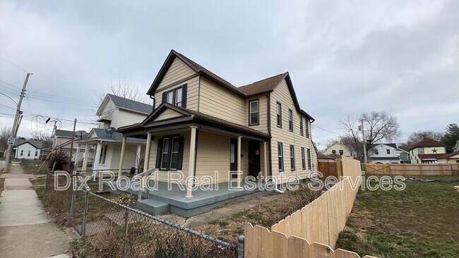 Foto del edificio - 118 Martz Ave