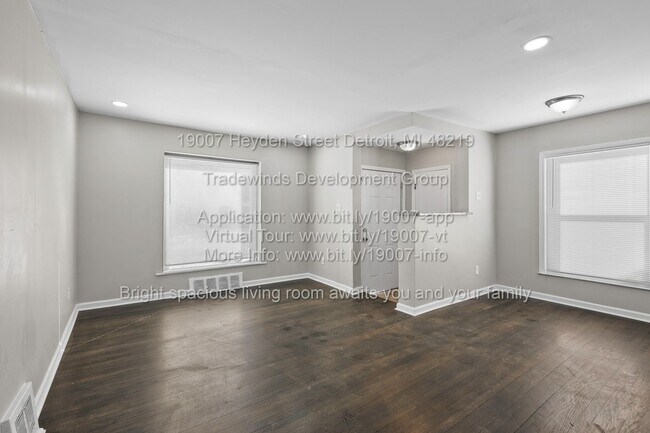 Building Photo - 19007 Heyden St