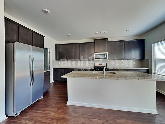 Building Photo - 321 Bowfin Trl