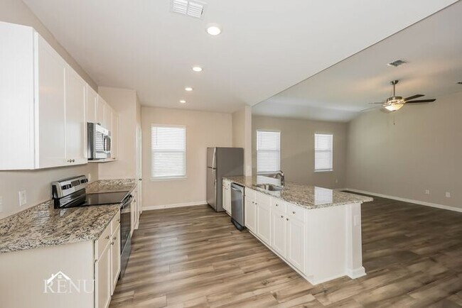 Building Photo - 104 Holster Holw Rd