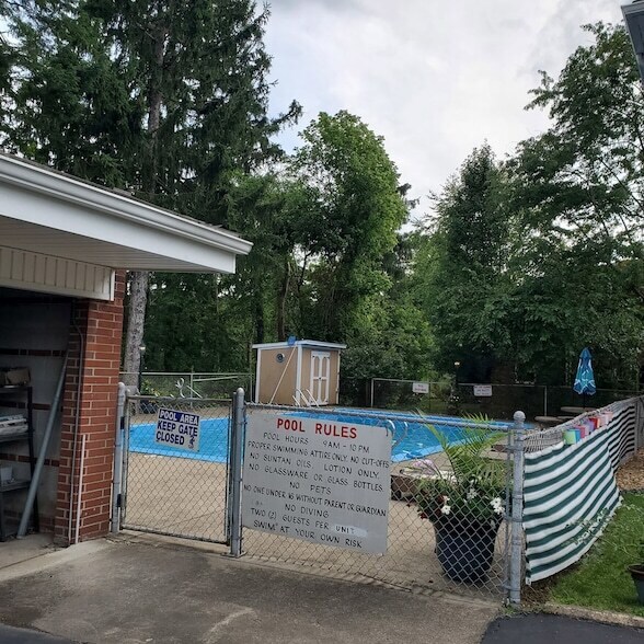 Foto del edificio - 1810-18A1 National Rd