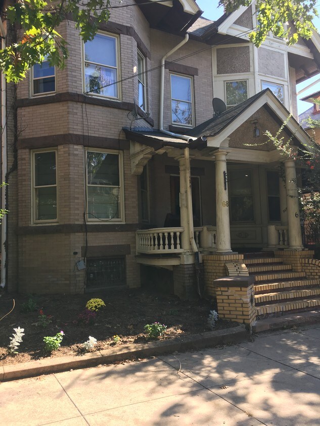 Front of building - 68 N Hanover St
