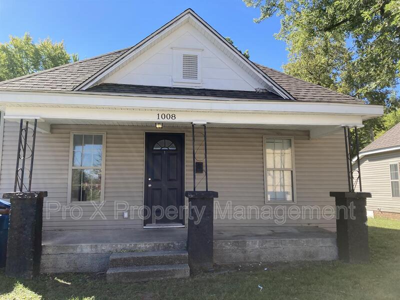 Primary Photo - 1008 W 2nd St