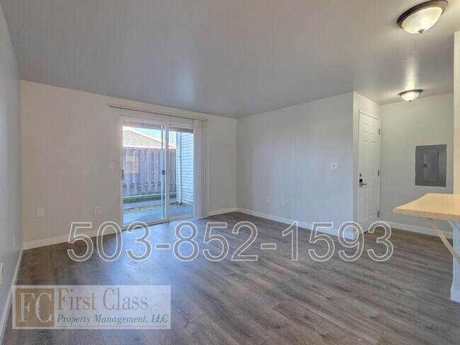 Foto del edificio - 1821 SE Minter Bridge Rd