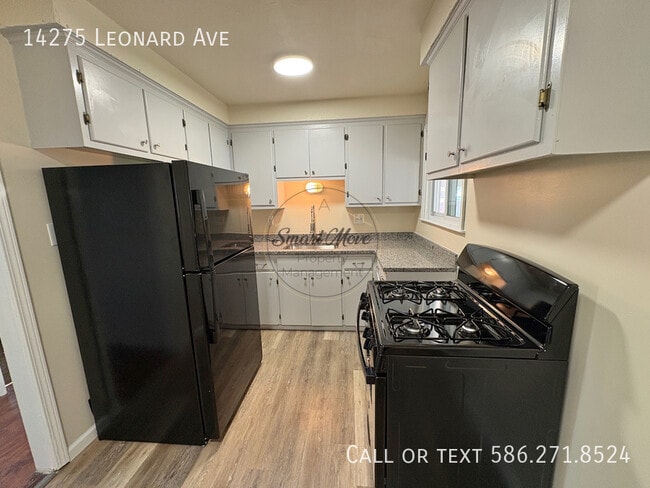 Building Photo - 14275 Leonard Ave