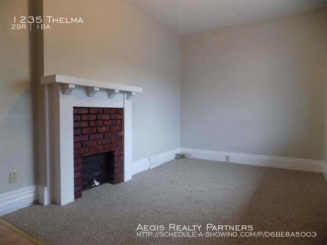 Building Photo - 1235 Thelma St