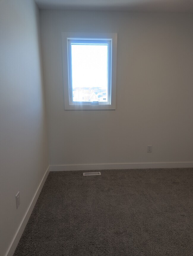 Photo du bâtiment - 117 Yasmin Ali Cres