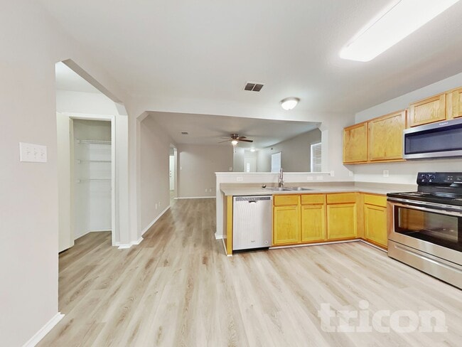 Building Photo - 12222 Autumn Cherry