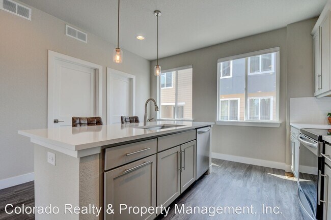 Building Photo - 3 br, 4 bath House - 6703 S Tempe Ct