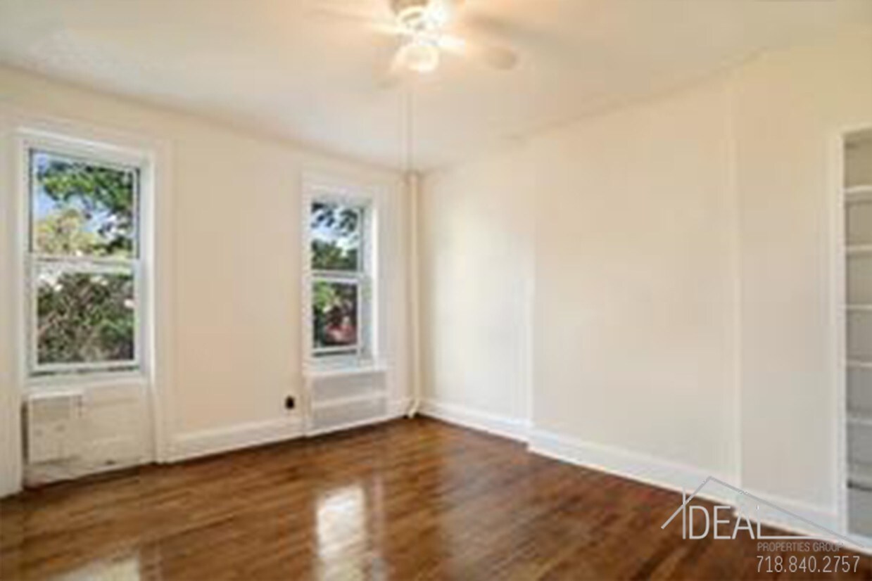 Building Photo - 70 Clermont Ave