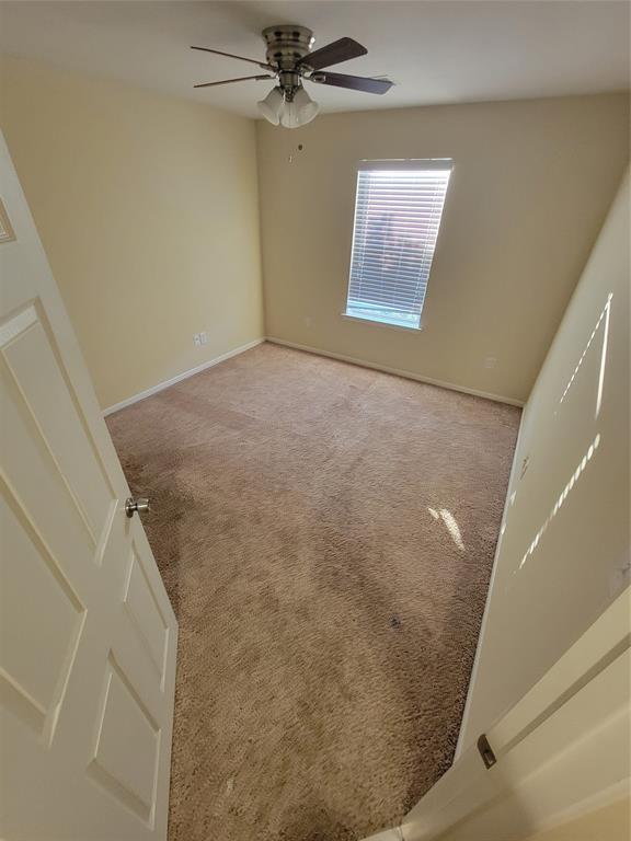 Foto del edificio - 6127 Shadow Isle Ln