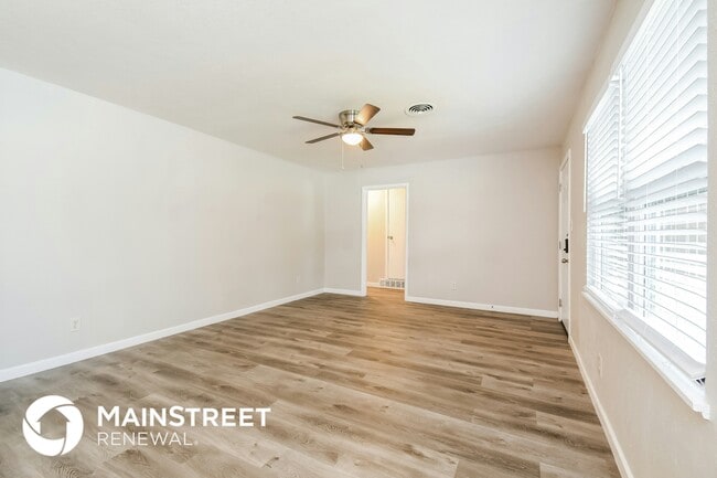 Building Photo - 4921 Rector Ave