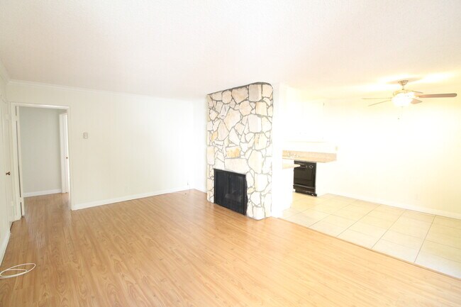 Building Photo - 1530 S Saltair Ave
