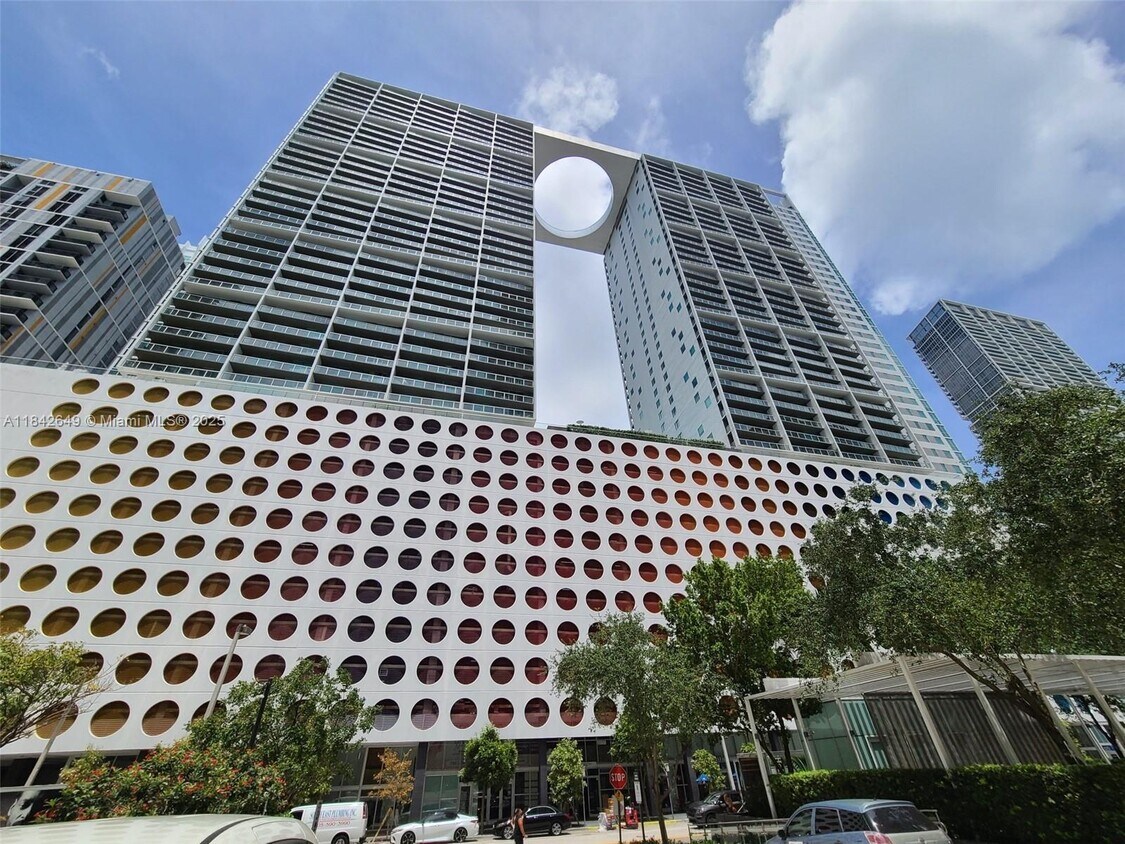 Foto principal - 55 SE 6th St