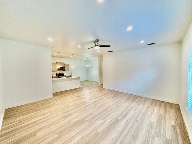 Foto del edificio - 5512 Itasca St