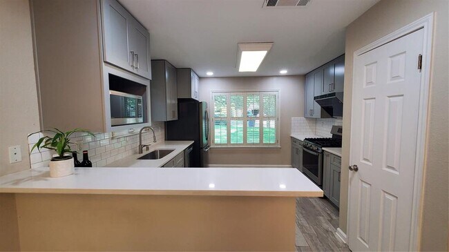 Building Photo - 13015 Garfield Ln