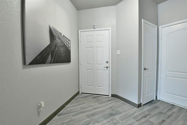 Building Photo - 2128 Oklahoma Ave