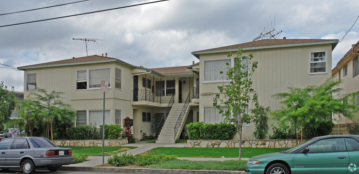 Foto principal - 3721-3727 Dunn Dr