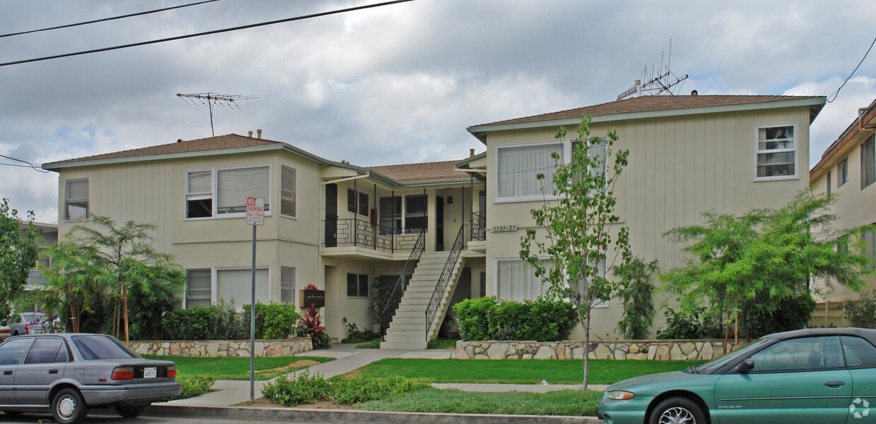 Primary Photo - 3721-3727 Dunn Dr