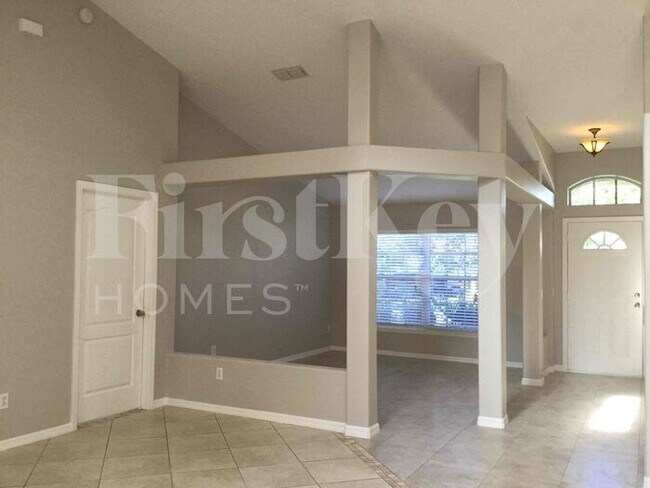 Building Photo - 13219 Lakewind Drive