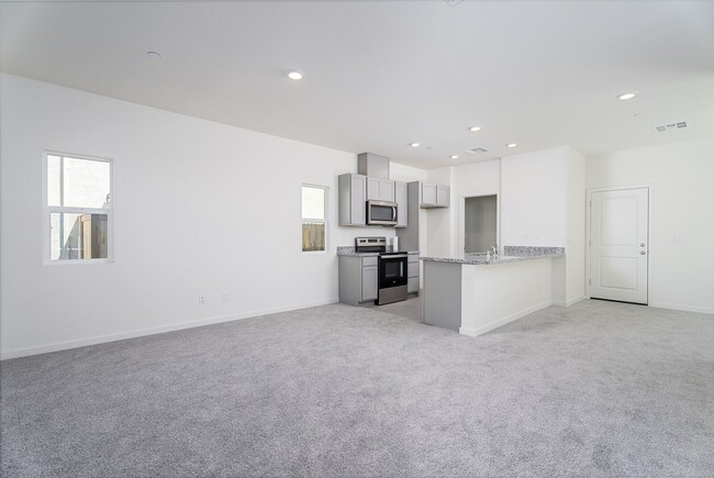 Building Photo - 1049 San Anselmo Ln