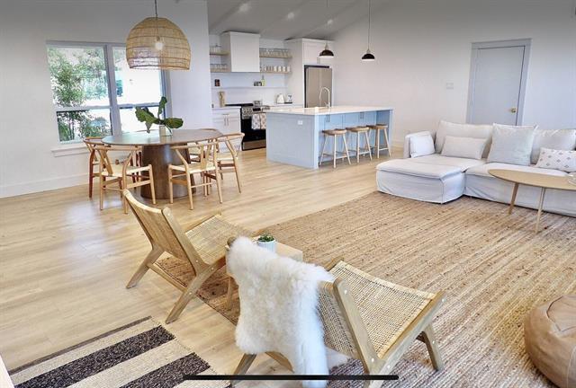 Foto del edificio - 8731 Lakeshore Dr