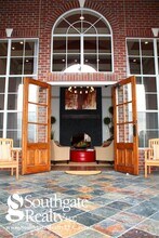 Interior Photo - The Lakes At Turtle Creek Apartment Homes