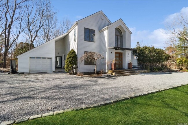 Building Photo - 11 Midhampton Ct