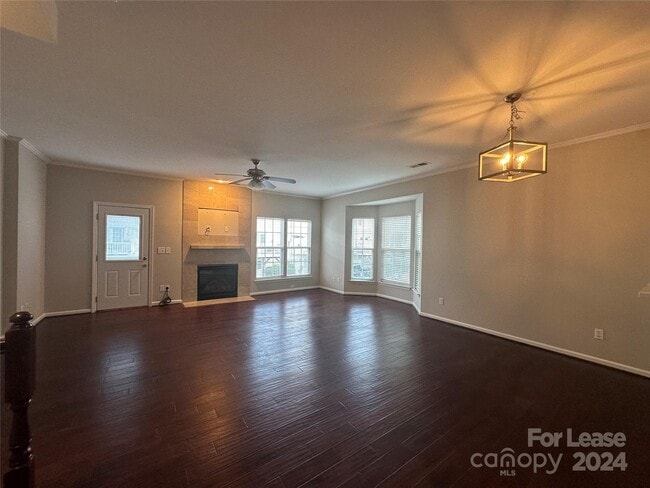 Building Photo - 8055 Bristle Toe Ln
