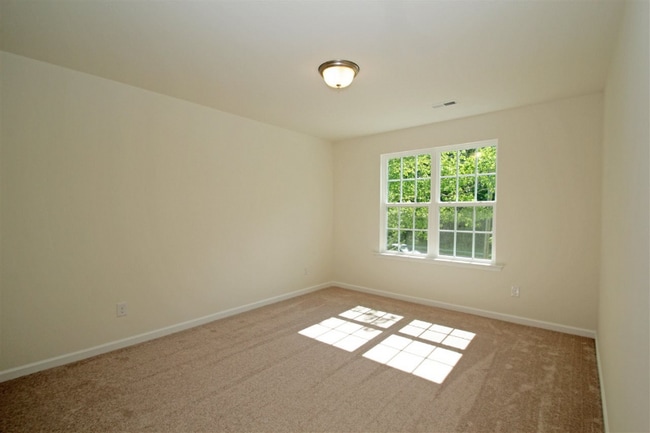 Photo - 106 Barbee Rd House